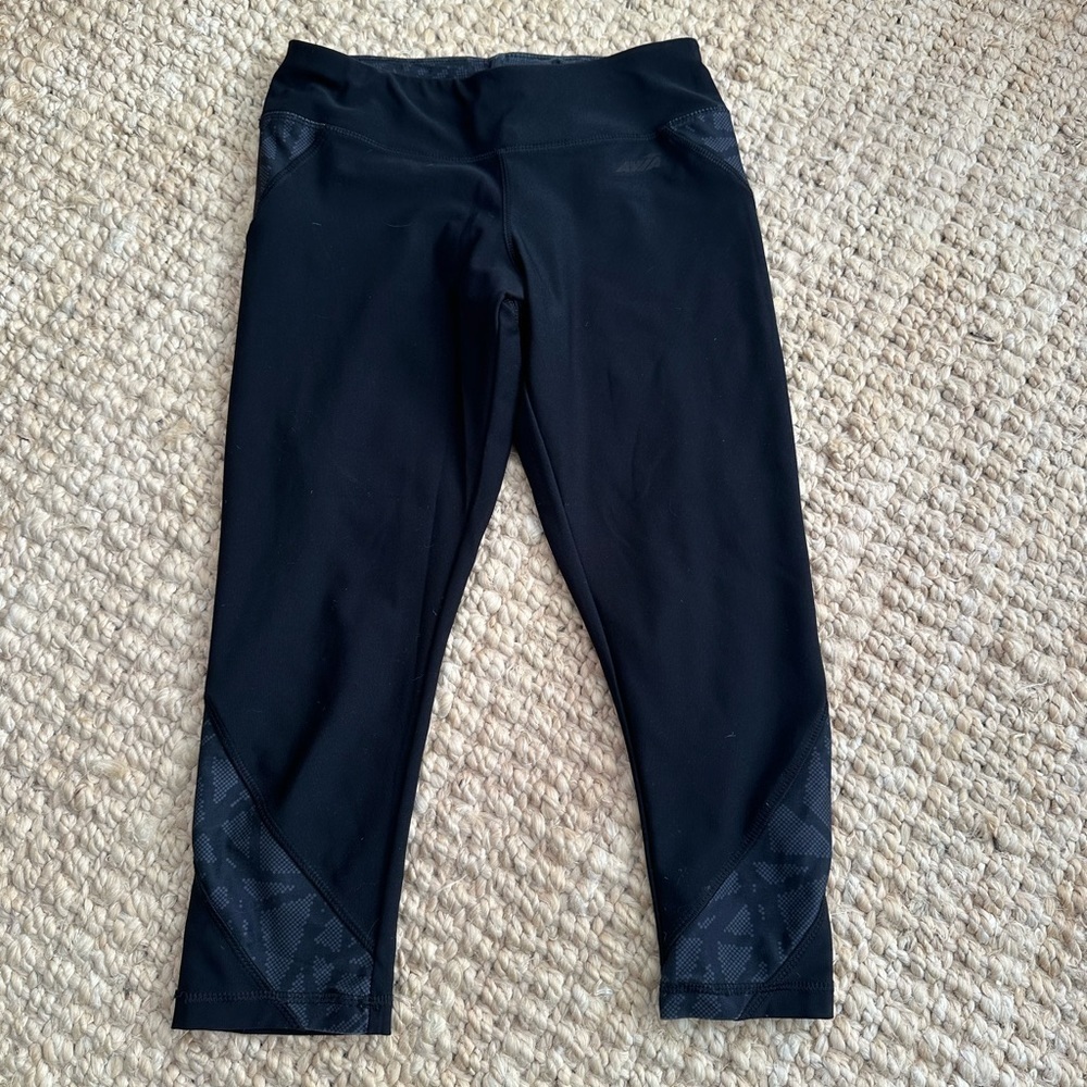 Black Cropped Leggings